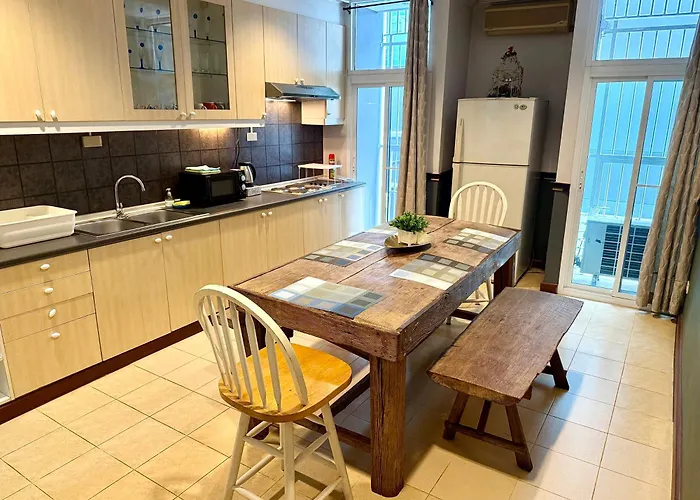 Apartment Samsen Spacious 2br Contemporary Thai Style *