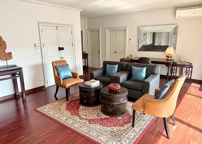 Apartment Samsen Spacious 2br Contemporary Thai Style *