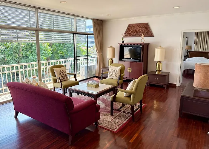 Samsen Spacious 2br Contemporary Thai Style * Bangkok