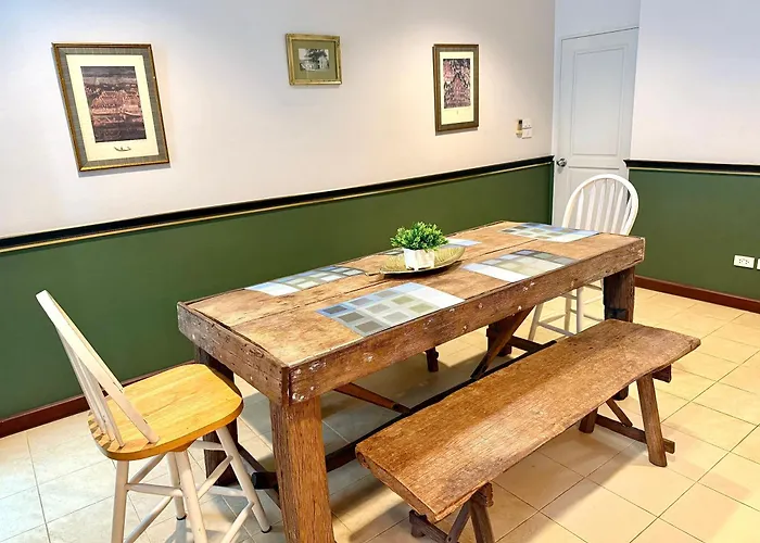 Apartment Samsen Spacious 2br Contemporary Thai Style *